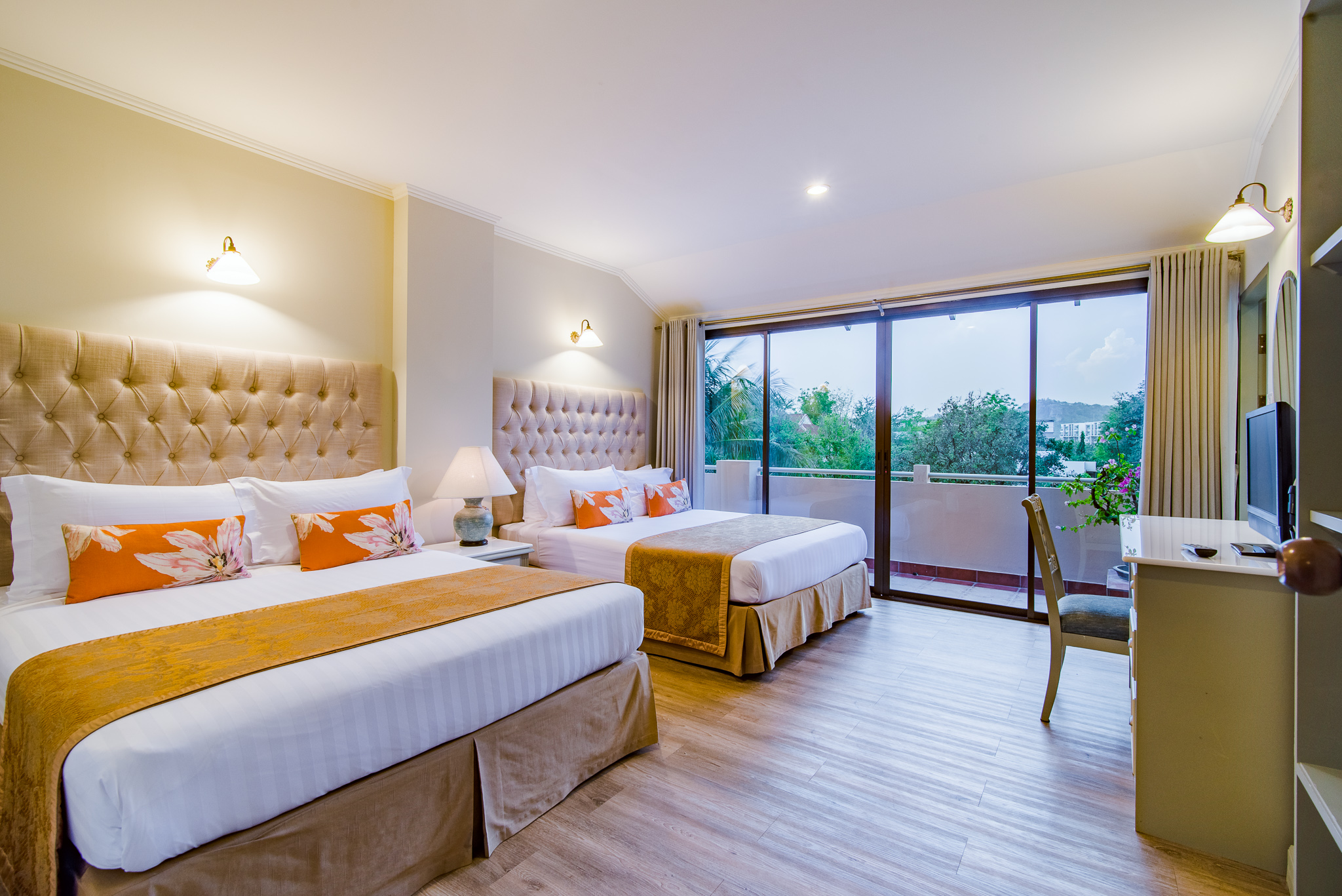 Anantasila offers a variety of Family suites which are ideal for small families or long term guests. All have full cooking facilities and living areas. Larger than our standard rooms, the Family suites provide extra comfort and versatility.